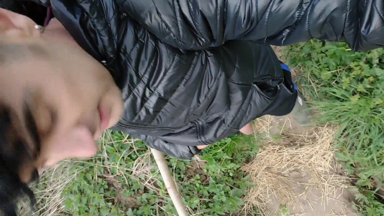 Idmir Sugary: 2 volte a piedi con il cazzo fuori dai jeans...