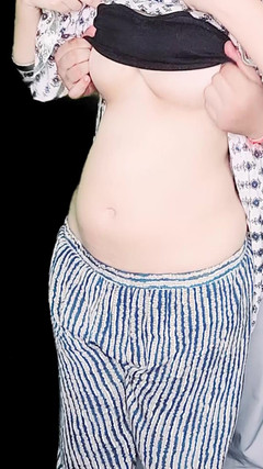 Vicky Thakur: Massaggio ragazza indiana di 20 anni dal fratellastro