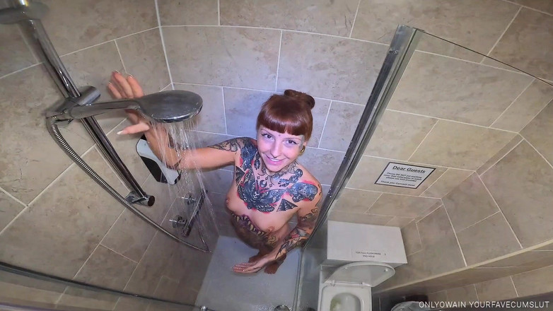 Yourfavecumslut: Chcací děvka si zvykne jako toaleta