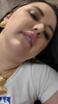 Büyük götlü amatör ev yapımı porno 18 yaşındaki Türk kız