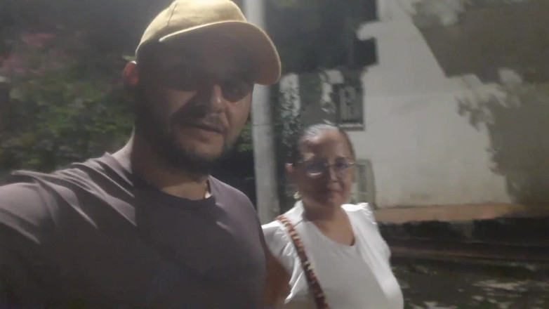 LatinMilf: Mogen kvinna blir övertygad om att bli knullad av en stor...