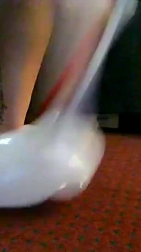 Flip Flop Popping Balloons