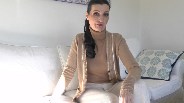 Lady Victoria Valente: 4 hodiny před svatbou na svetru nevlastní mámy, Lady Victoria...