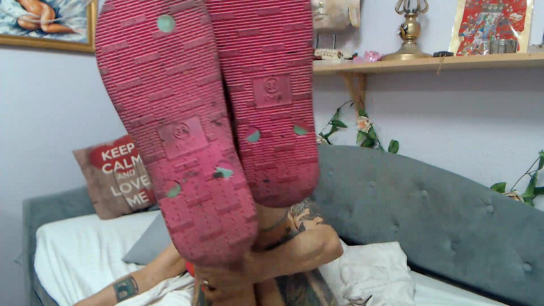 Melissa Johnson: Melissa Johnson En Chanclas Haciendo Que Los Adores, Su Culo...