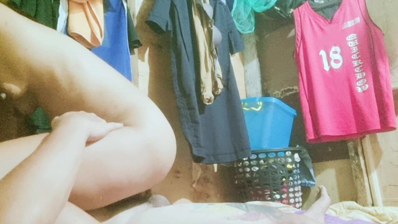 Arramia: 夫が仕事中に恋人とセックスする時間