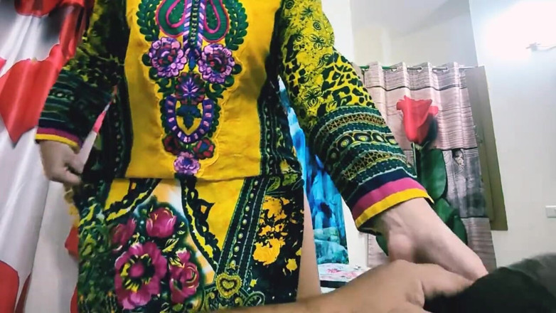 Bolly Karma: Awek jalang baru yang taat