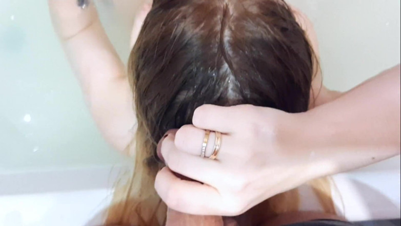 Sweet Hot mouth: We washed together and sucked his dick, cum on my...