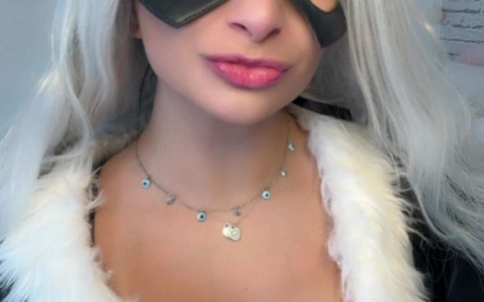 Emanuelly Raquel: Cosplay boobs black cat menggoda