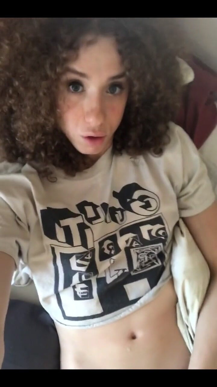 Tia Tizzianni Productions: 굿모닝 내 팬들