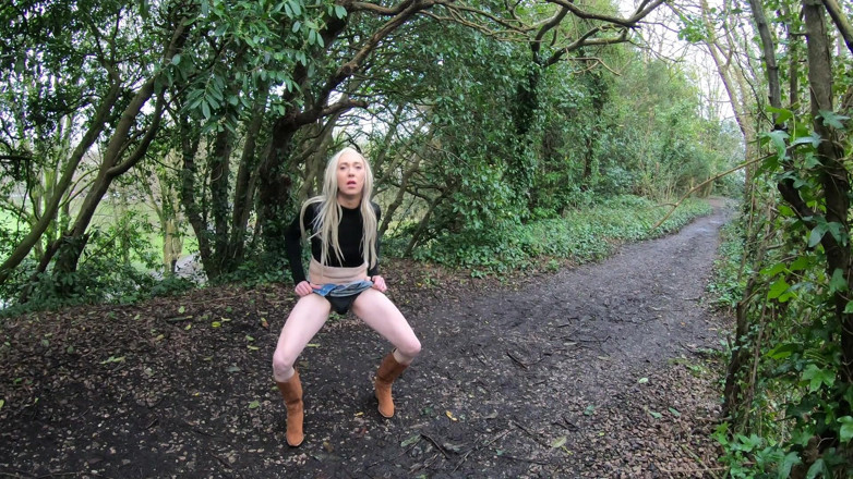 The Midnight Minx: Forest Track Stop and Wank Fun X