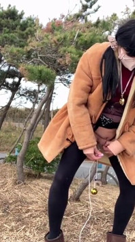 Self-training No. 68: Public Beach Tackle Pussy Exposure