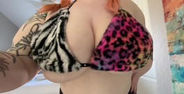 Hunnybrat: Dobře, vidím humbuk s trojúhelníkovými podprsenkami. Ale jeden špatný krok a...