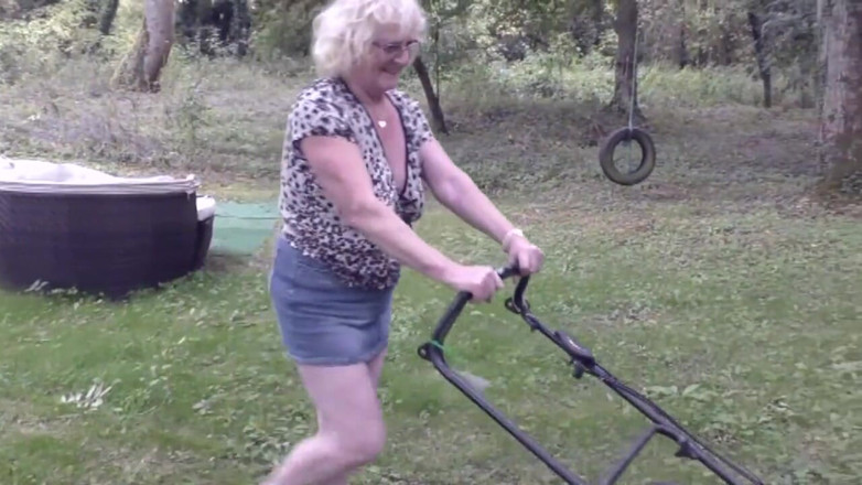 Uk Joolz: Picnic in the Woods Part 1
