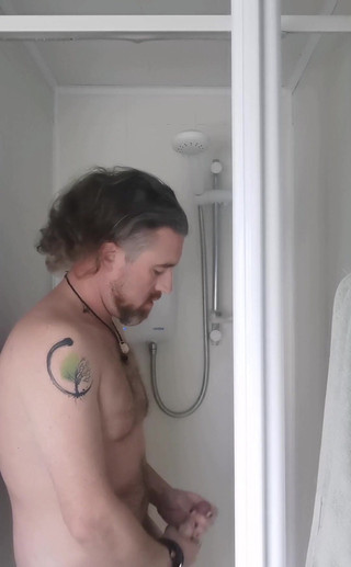 Dirty Talking Guy: Miluj, že mě sleduješ