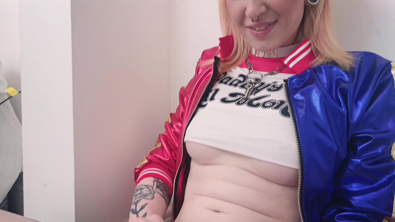 Tattooedsammie: Gioco solista di cosplay di Harley Quinn