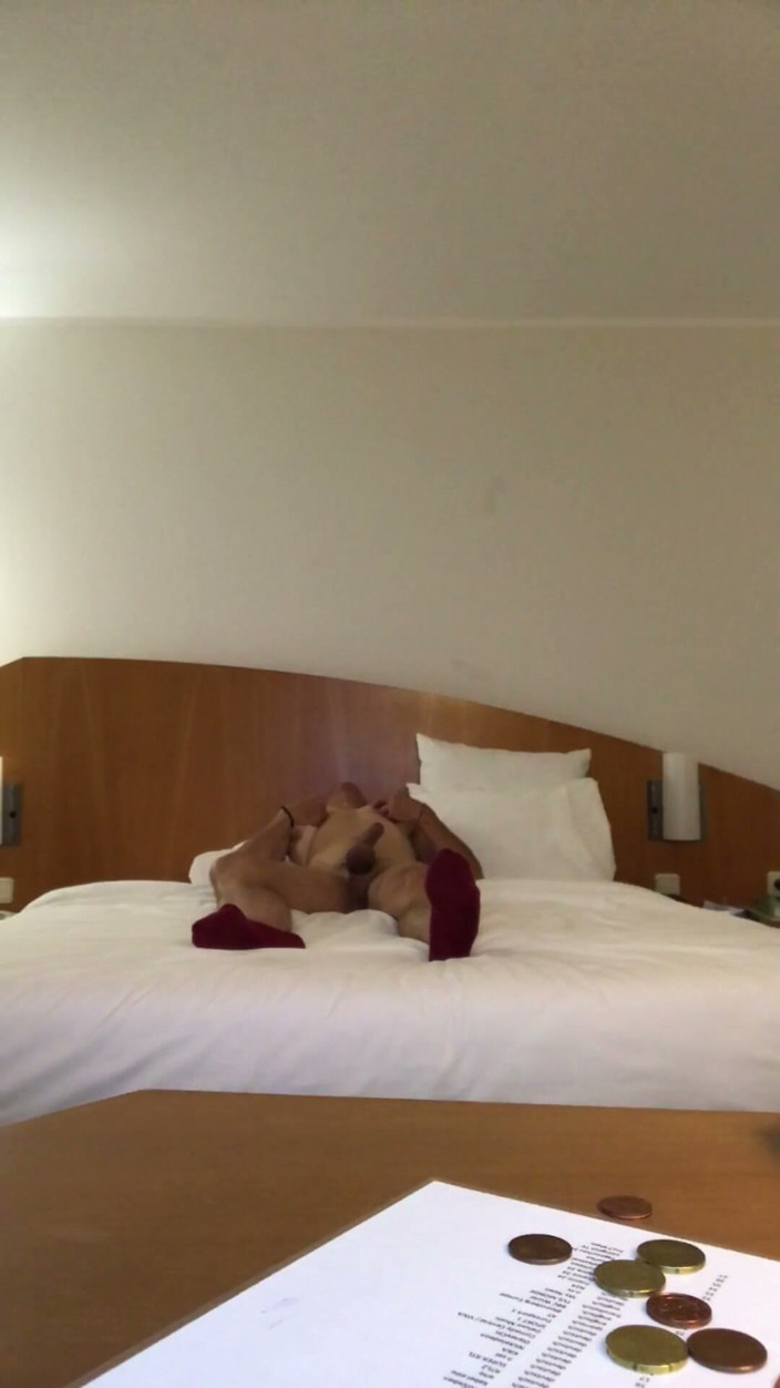 Benbinaked: Honění a ohonění na webové kameře