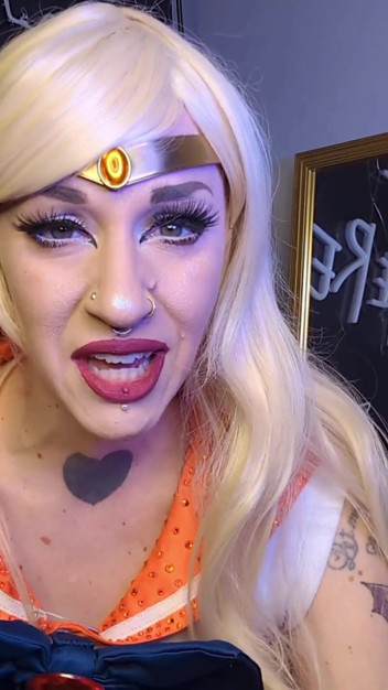 Sailor Venus Cucks Tuxedo Mask