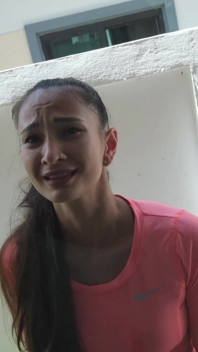 Desperation Pee on the Glass Door - Huge Pissing