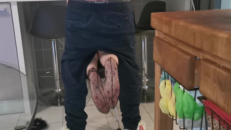 Yvonne: Dành riêng cho những người yêu thích nylon soles