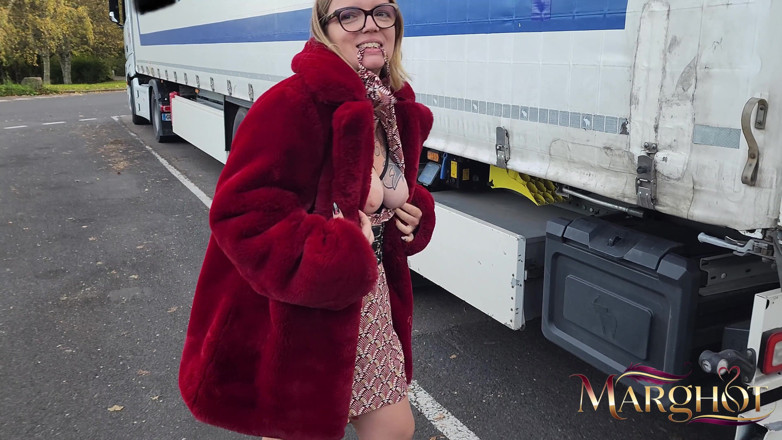 Sexymarghot: Exhib Parking Hgv: Routier Spots Me and Fucks Me Like...