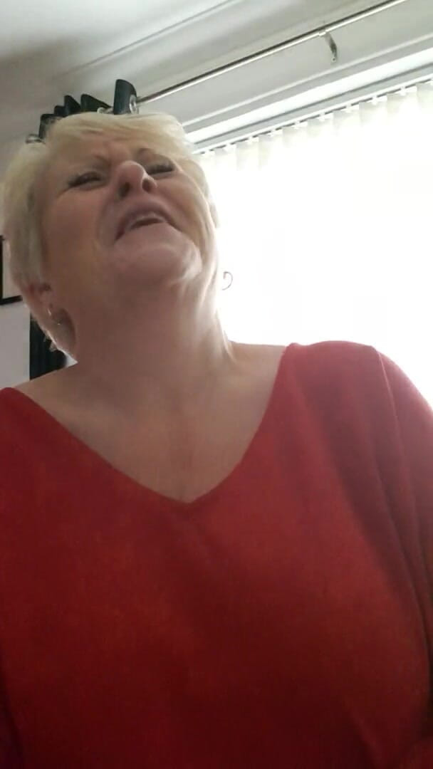 Uk Joolz: Mistress susan aur joolz uske maikro land ka majaak uraati...