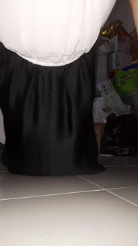 Rochie mătăsoasă umplută cu spermă