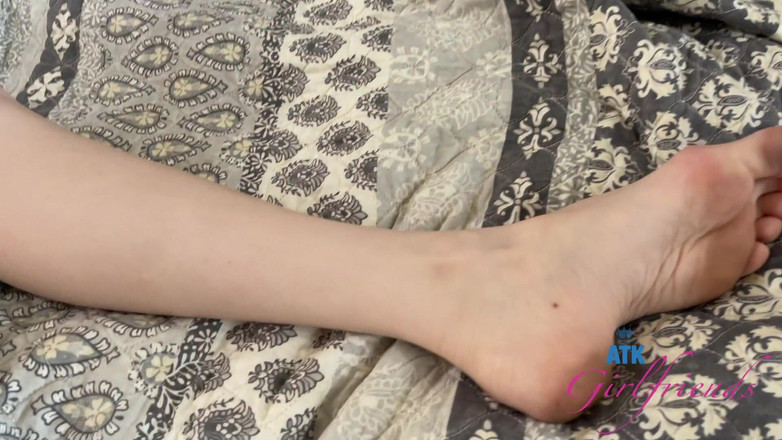 ATK Girlfriends: Scarlet se fait baiser en POV