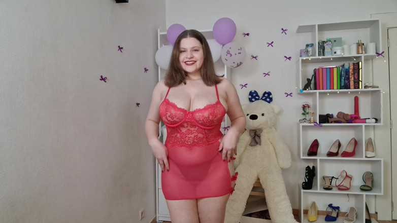 Tina Angel: Zaglądając do My Sheer Nightdress - Co jest pod spodem?