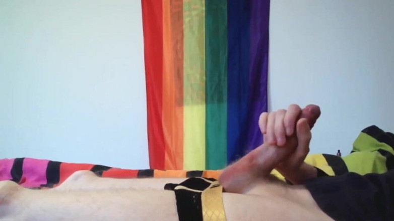 Custom Videos: Mângâindu-mi pula și ejaculând pentru un fan