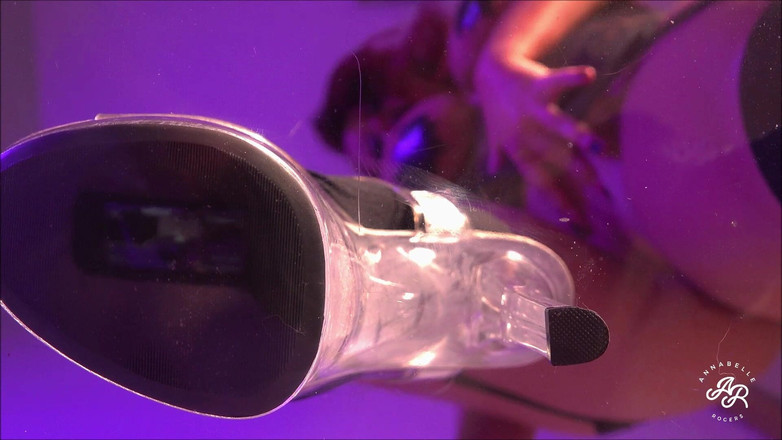 Annabelle Rogers: Grande teta gótica puta
