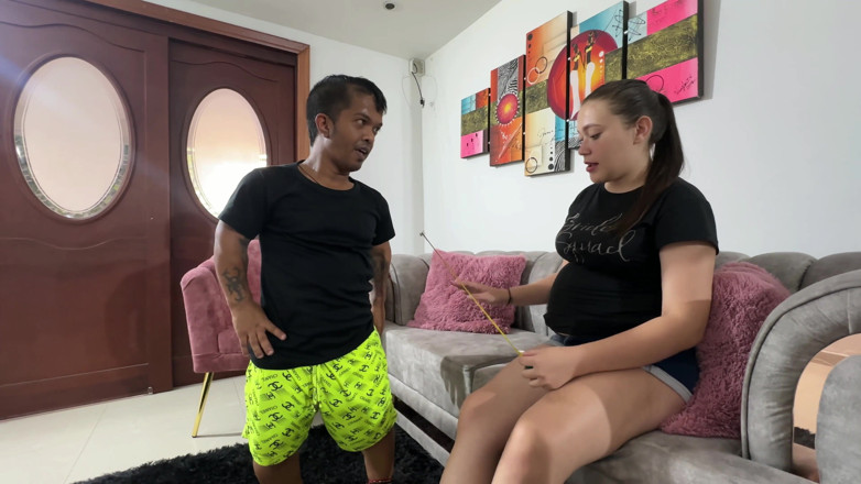 Julianaburning: Une demi-sœur enceinte coquine mesure mon pénis riche et énorme en...