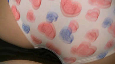 Injoy X: 大きなおっぱいを持つ温泉は幅を提供しています彼女の体へシュガーダディ