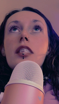 フェムドム スピット ASMR 水分補給 屈辱、女神が飲み込めと命じる