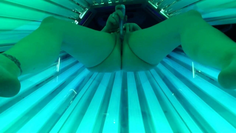 Seraphina Flame: Seronok di solarium