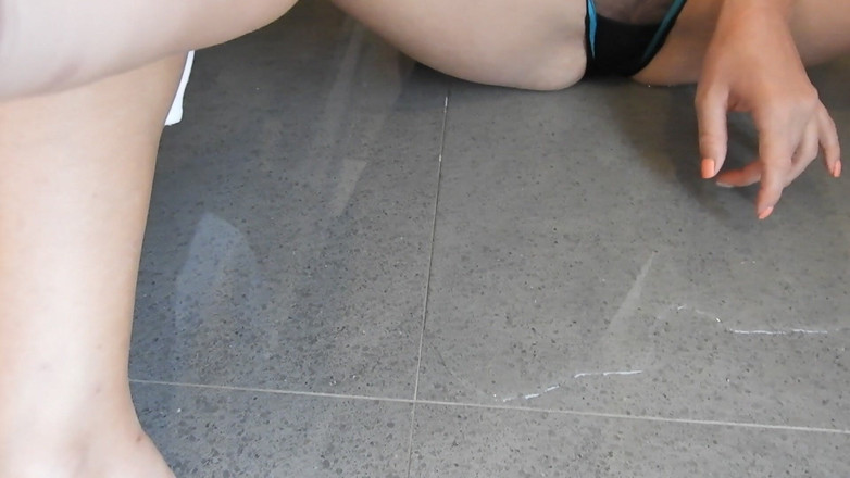 MissAnja_FH: Pov nylon panty kencing / genangan air mani besar