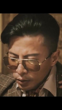 Modelmedia asia - the goldfinger - retribusi istrimu dientot habis-habisan semalam suntuk
