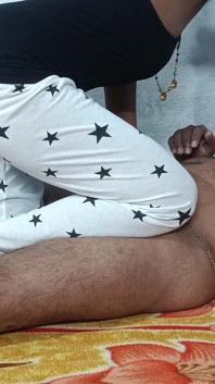 Kompilasi video istri hot india lagi asik nyepong kontol sampai dicrot di dalam