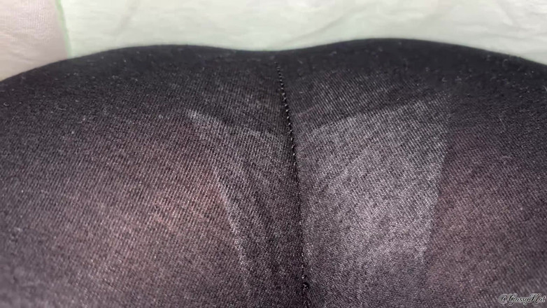 GassyKat: Dutch Oven From Hell: Black Leggings Fart Trap