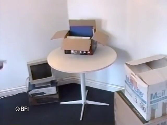 Dominate That Babe: スニータのスパンキング 1997 -2シーン1-