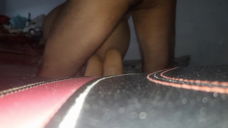 buttllover: Rabuda peituda amadora fodida em todas as posições