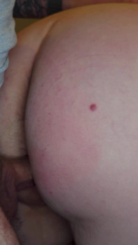 거대한 하트 모양의 엉덩이를 따먹는 PAWG 십대
