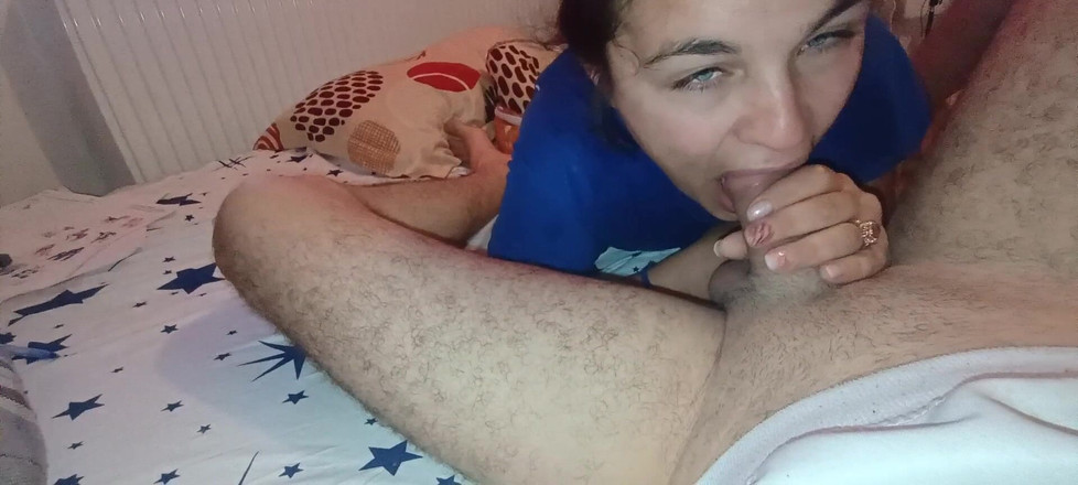 Ionut899: Neřeknu své macechě, že jsem sála ptáka svého nevlastního otce