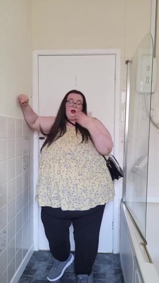 SSBBWLadyBrads: HEIßES MÄDCHEN, SOMMER IST IMMER NOCH DA