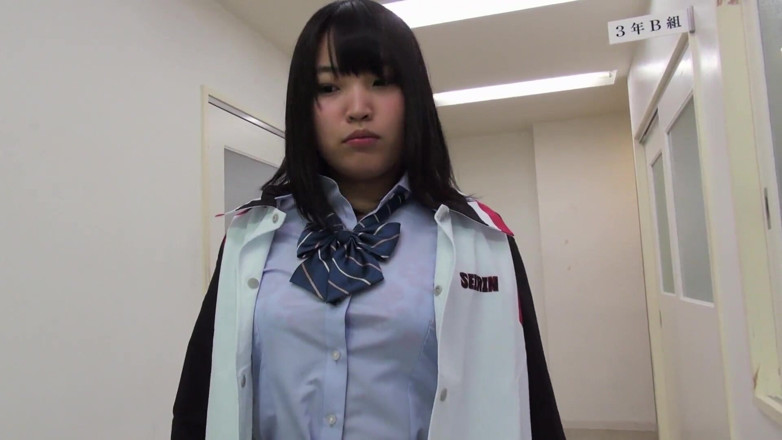 Caribbeancom: Cute asian teen gets pounded in the locker room