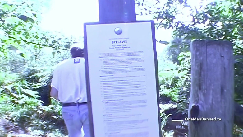 One Man Banned: Amatoare îndrăzneață cu părul scurt în aer liber și în interior