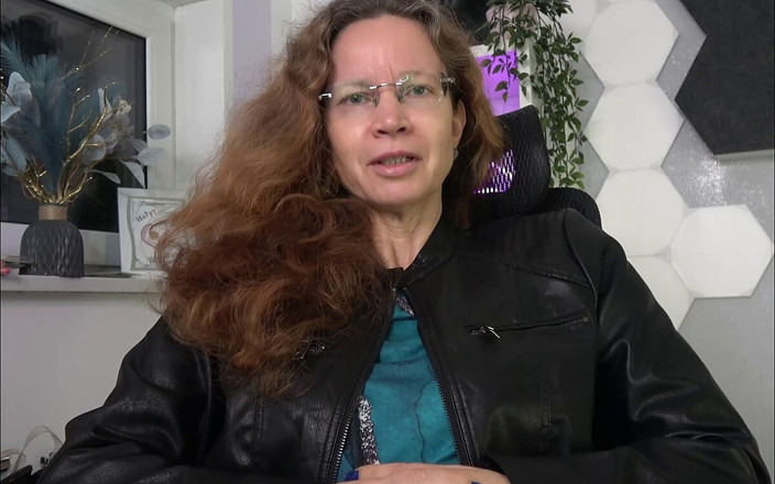 Annika Rose: 我支配你！