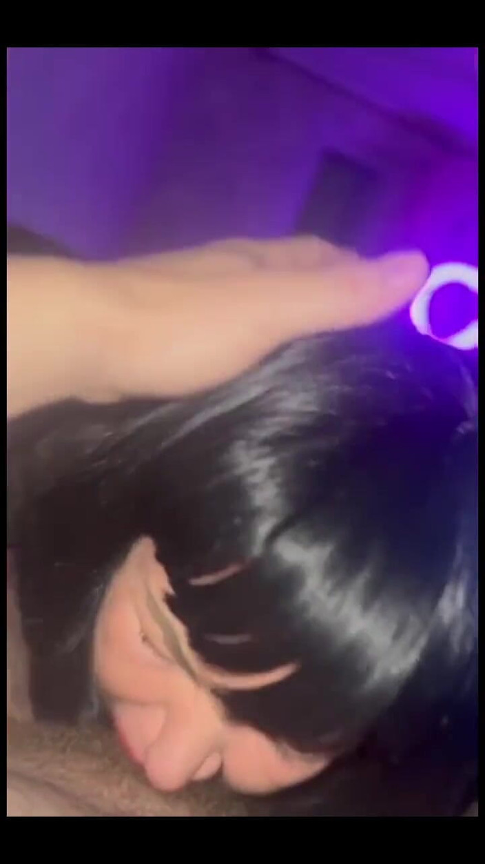 KarmenMilf: Heiße Begegnung Mit Einem Kleinen Jungen, Heißer Blowjob Und Orgasmus...