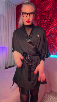 I Destroy U Ass, Bich