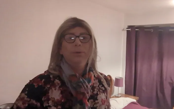 NikkiGee: A Big Cum with Nikki! Watch Me Stroke and Have...