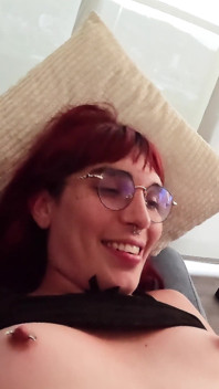 A Quickie Bareback Fuck on the Couch for Stepdaddy and Asuka